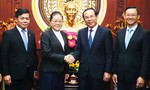 Bí thư Thành ủy TPHCM Nguyễn Văn Nên tiếp Tổng Lãnh sự Lào đến chào từ biệt