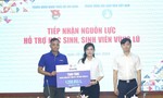 Vinamilk hỗ trợ hơn 6 tỷ đồng cho học sinh, sinh viên vùng bão lũ