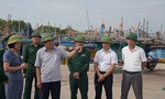 Quảng Bình cấm biển, đóng cửa sân bay, sẵn sàng di dời dân tránh bão