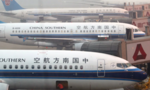 Chuyến bay ở Trung Quốc bị hoãn vì hành khách ném đồng xu vào động cơ