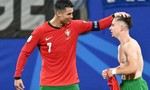 Clip: Ronaldo ‘tịt ngòi’, Bồ Đào Nha vẫn thắng ngược Czech