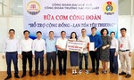 Ấm áp bữa cơm Công đoàn của Đại học Luật Huế