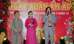 Việt Hương cùng các nghệ sĩ mang “Ngày xuân ấm áp” đến bà con khó khăn