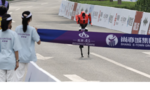 Robot hình người chiến thắng người thật trong cuộc đua marathon ở Trung Quốc