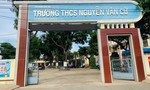 Học sinh lớp 8 mang rìu vào lớp đánh bạn chấn thương đầu