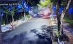 Kịp thời dập tắt vụ cháy ô tô tại khu dân cư Ven Sông, phường Tân Hưng