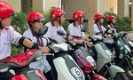 TPHCM: Học sinh hào hứng khi được các cô chú Công an hướng dẫn kỹ năng lái xe an toàn