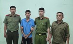Tạm giữ gã cha dượng bạo hành dã man con riêng của vợ ở phường Dĩ An