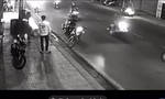 Điều tra vụ thanh niên mặc áo xe ôm công nghệ chặn đường đánh người ở Thủ Đức