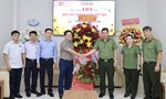Ban Chuyên đề Công an TPHCM tiếp tục đón nhiều đoàn đến thăm, chúc mừng