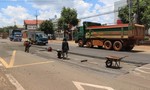 Khắc phục hư hỏng trên Quốc lộ 19 sau phản ánh của báo chí