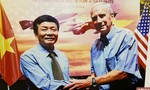 Bác Hồ với học sinh miền Nam