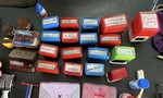 Chủ tiệm photocoppy có 'con dấu' của chính quyền, công an, y tế để làm giả hồ sơ bán kiếm tiền