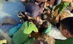 Công an xã giải cứu bé gái 10 tuổi mắc kẹt giữa vách đá ven suối
