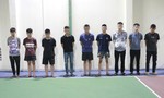 Bắt 11 đối tượng mang hung khí rượt đuổi đánh nhau trên đường