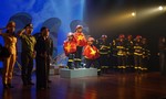 Vở kịch "Ngược chiều bình an": Tôn vinh những người hùng ngược lửa vì bình yên Nhân dân