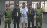 Bắt giam Huấn Hoa Hồng về tội lừa đảo và vi phạm quy định về kế toán gây hậu quả nghiêm trọng