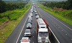 Hai vụ tai nạn liên hoàn trên cao tốc do không giữ khoảng cách an toàn khiến 11 ô tô hư hỏng