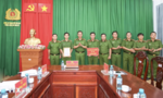 Khen thưởng các đơn vị bắt đối tượng trong vụ giết người, cướp tài sản tại Campuchia