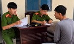 Người dân chủ động giao nộp vũ khí, vật liệu nổ, công cụ hỗ trợ