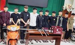 Video: Nhóm thanh thiếu niên mang dao kiếm truy đuổi nhau gây náo loạn đã bị xử lý