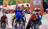Chặng 13 cuộc đua xe đạp: Petr Rikunov giữ vững áo vàng lẫn áo xanh