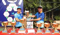 Sôi nổi giải quần vợt phong trào tranh cup Hùng Hậu