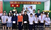 Mang xuân yêu thương đến với người dân khó khăn ở Quận 6