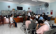 TPHCM: Công an xã Tân Nhựt thực hiện cấp, đổi thẻ đảng viên có gắn chíp
