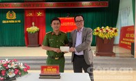 Khen thưởng cán bộ Công an phường dũng cảm cứu hai em nhỏ đuối nước