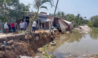 Báo động nguy cơ sạt lở ở Miền Tây