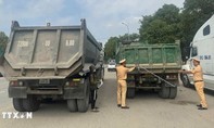 CSGT TPHCM tổng rà soát toàn bộ xe tải và xe sơ-mi rơ-moóc tự đổ tải trọng từ 15 tấn trở lên