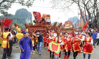 Bài 2: Văn hóa không vận hành bằng... khẩu hiệu