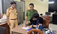 TPHCM: Xử lý thanh niên điều khiển xe môtô điện “3 không”, quay clip đăng lên mạng