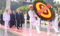 Lãnh đạo Đảng, Nhà nước tưởng niệm các Anh hùng liệt sĩ và vào Lăng viếng Chủ tịch Hồ Chí Minh