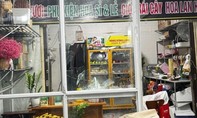 Truy bắt người đàn ông gây thương tích cho vợ cũ, đập phá tiệm bán hoa của người dân