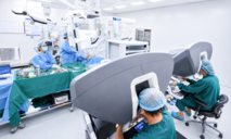 Bệnh viện Tâm Anh thực hiện ca mổ lịch sử của hai “siêu robot trăm tỷ” đầu tiên tại Việt Nam