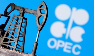 OPEC cắt giảm sản lượng dầu bất chấp áp lực của Mỹ