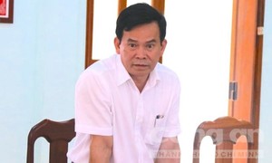 Chủ tịch UBND H.Kon Plông bị cách chức