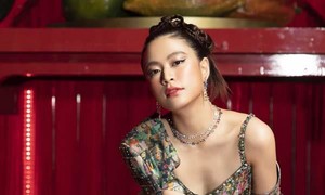 Hoàng Thuỳ Linh khoe sắc với MV “xông đất” năm mới