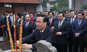 Chủ tịch nước dâng hương tưởng niệm Đức vua An Dương Vương