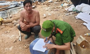 Phát hiện, xử lý nhiều vụ khai thác vàng trái phép ở Bồng Miêu