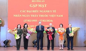 Bộ Công an gặp mặt các đại biểu ngành Y tế nhân Ngày Thầy thuốc Việt Nam