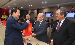 Bộ trưởng Lương Tam Quang gặp mặt các chức sắc, lãnh đạo các tổ chức tôn giáo