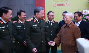 Tổng Bí thư Nguyễn Phú Trọng với lực lượng Công an nhân dân