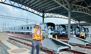 Tuyến metro Bến Thành - Suối Tiên: Hoàn thành kết nối cầu bộ hành nhà ga trên cao