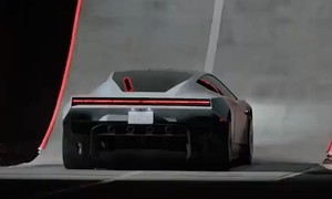 Video: Mãn nhãn màn ra mắt chiếc xe leo tường, bay như tên lửa và xoay vòng của Tesla