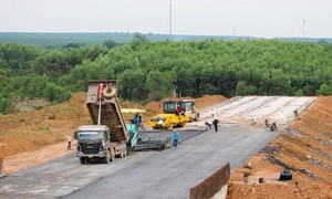 Quyết liệt quản lý, bình ổn giá vật liệu, tháo gỡ khó khăn cho các công trình giao thông