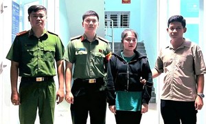 Vận động thành công các đối tượng truy nã ra đầu thú