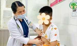 Vụ 202 học sinh trường Bình Quới Tây ngộ độc thực phẩm: Cảnh báo nghiêm khắc về VSATTP học đường